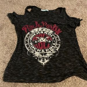 Maurice's cold shoulder top size medium